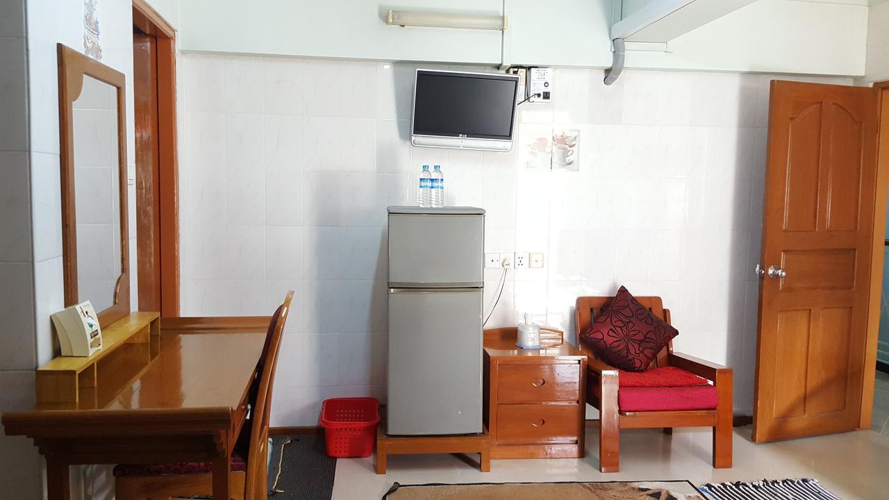 Chan Myae Guesthouse Yangon Exterior photo